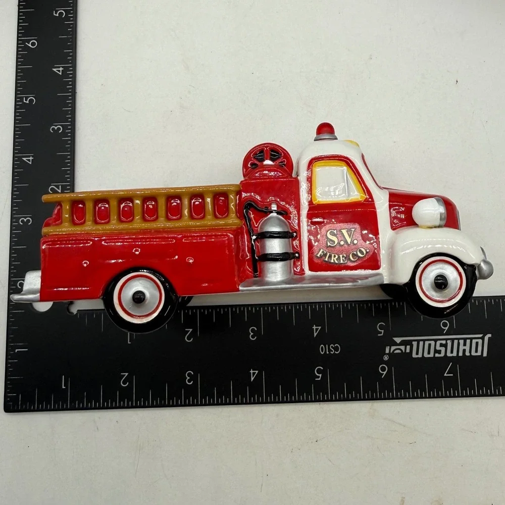 Department 56 Snow Village Fire Truck 56. Lighted Christmas Accessory Boxed